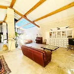 Magnifique Loft - Piscine - Tennis - Babyfoot * Nîmes