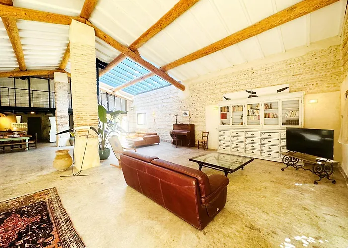 Magnifique Loft - Piscine - Tennis - Babyfoot * Nîmes